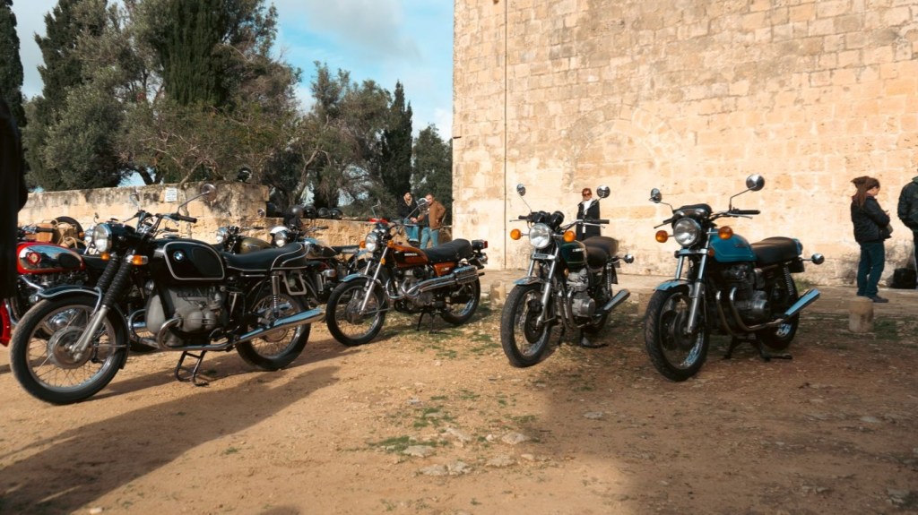 Attivita’:  Wirja Statika ta’ Vetturi ġewwa&nbsp;Birmiftuħ